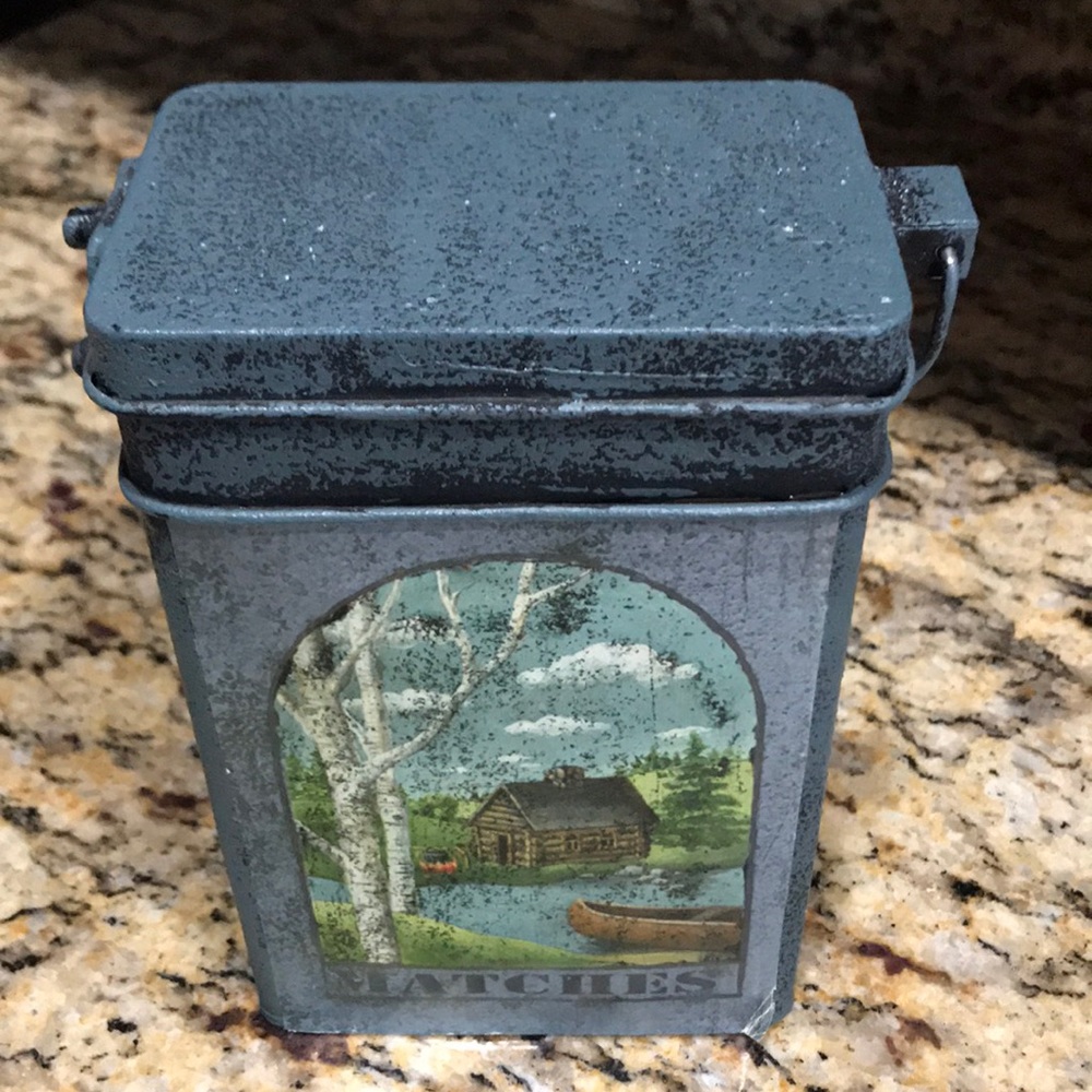 Matches tin 🔥Rustic, distressed, hammered look